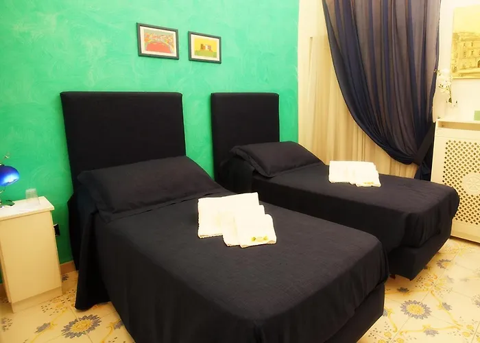 Le Vie Di Napoli B&B