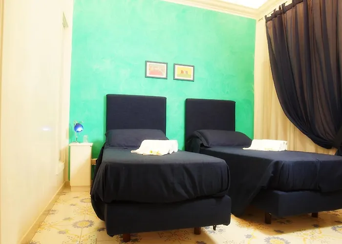 Le Vie Di Napoli B&B